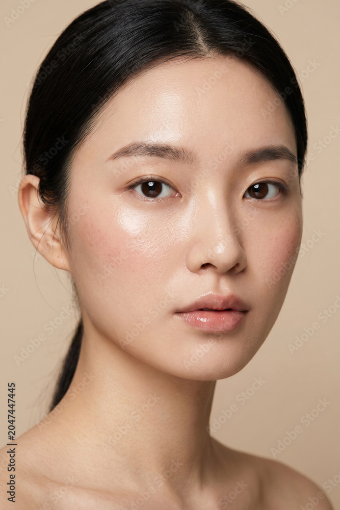 Fototapeta premium AI generated elegant young asian woman beauty portrait flawless skin