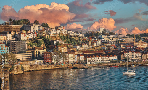 Obraz na plátne Antique town Porto, Portugal