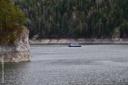 Foto Pleasure boat .Krasnoyarsk reservoir. Siberia, Russia