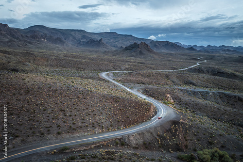 Фотография Aerial view of Arizona's uninhabited areas along Route 66.