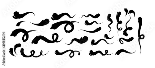 Chinese brush strokes swirl, line curve, calligraphy paint spiral elements. Hand drawn chinese ink brush paint stroke swish, swoosh wave doodles. Grunge texture abstract line. Vector illustration	