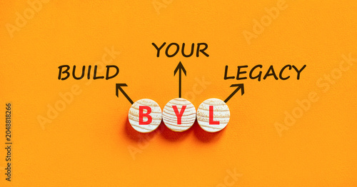 Foto BYL build your legacy symbol