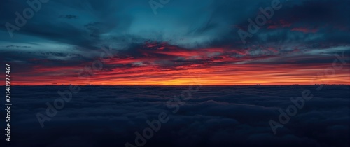 Spectacular dusk sky view w...