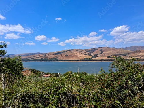 Panorama sul lago di Pozzillo.