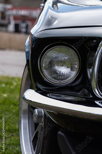 Cuadro en lienzo headlight of a classic car