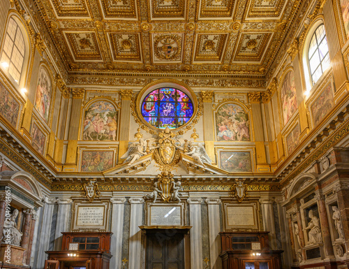 Photos Interior counter-façade of the Basilica of Santa Maria Maggiore with golden coff