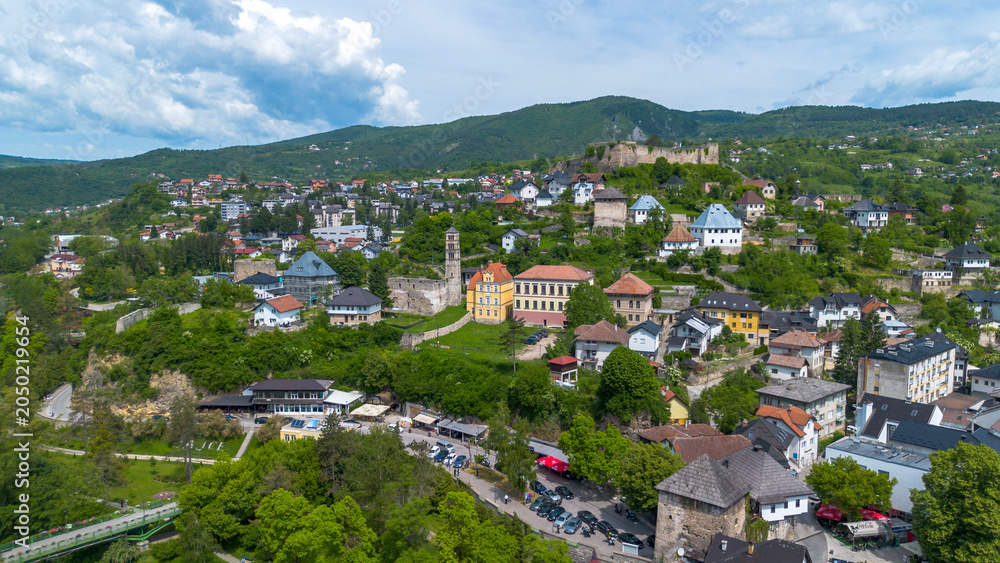 Fototapeta premium High Angle Aerial Panoramic View of Jajce Old Town and Historic Fortress on Hilltop in Bosnia and Herzegovina