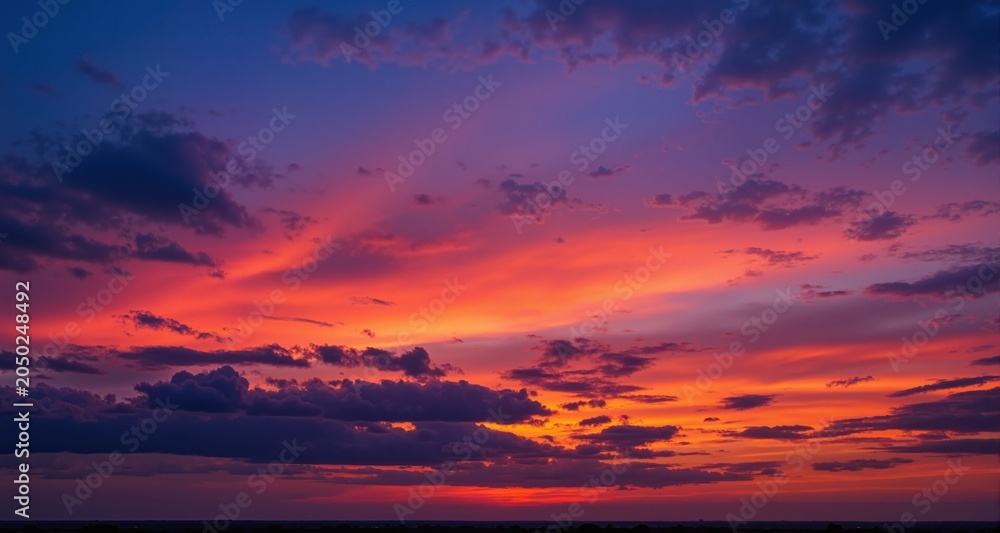 Obraz premium Background of colorful sky concept: Dramatic sunset with twilight color sky and clouds 