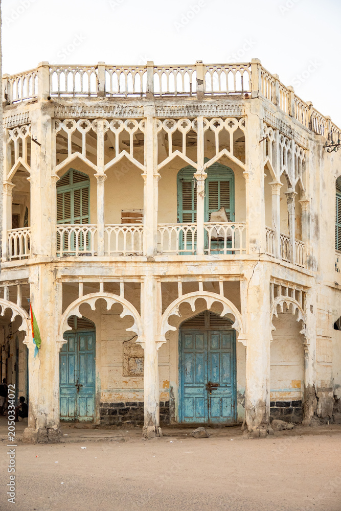 Obraz premium Building with ornate arches in the Old Town, Massawa, Eritrea