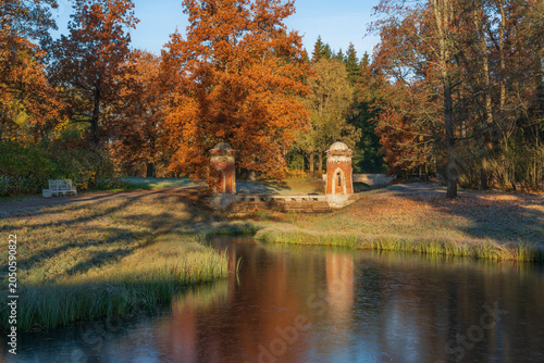 Obraz na płótnie Turkish (Red) cascade on the Upper Ponds in the Catherine Park of Tsarskoye Selo on a sunny autumn day, Pushkin, St