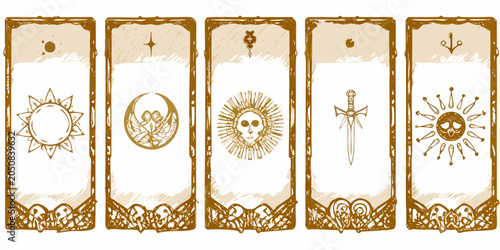 Foto Set of seven tarot card templates sketched vector illustration on white backgrou