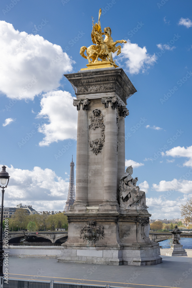 Obraz premium Paris is the capital of France and of the Île-de-France region. It is the most populous city in the country and the only single-municipality department in France.
