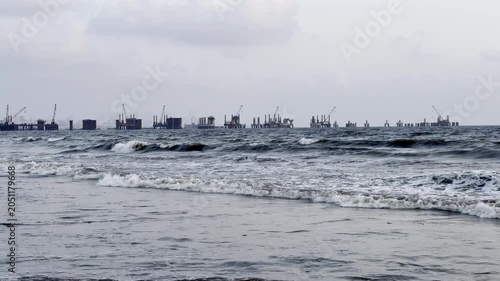 Ocean Waves and Coastal Construction