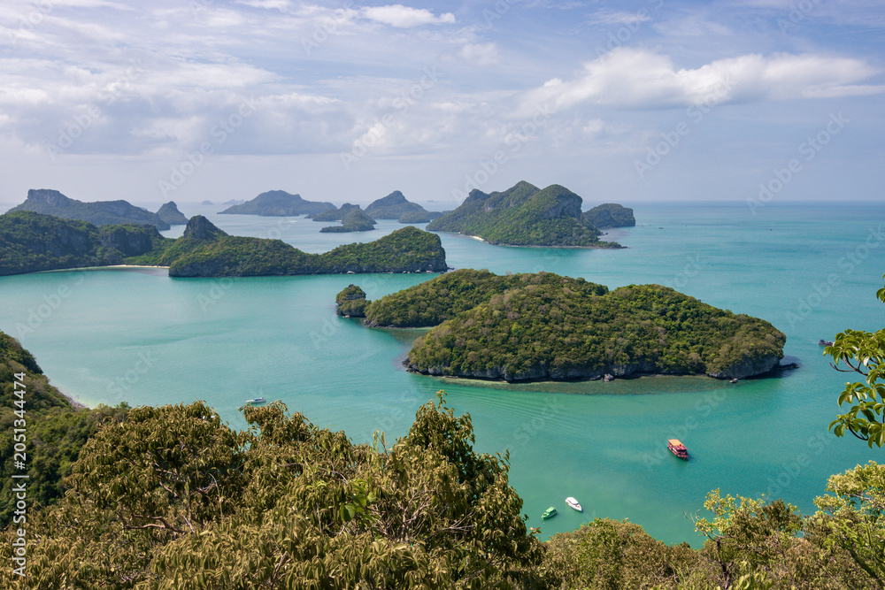 Naklejka premium Spectacular panoramic view of the tropical islands from Pha Chan Charat viewpoint on Ko Wua Ta Lap, Mu Ko Ang Thong, Thailand