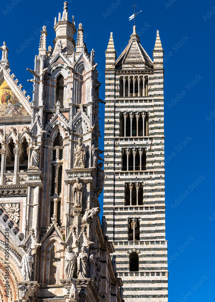 Obraz premium Duomo di Siena, Romanisch Gotischer Dom mit Mosaiken, Piazza del Duomo, Siena, Toskana, Italien
