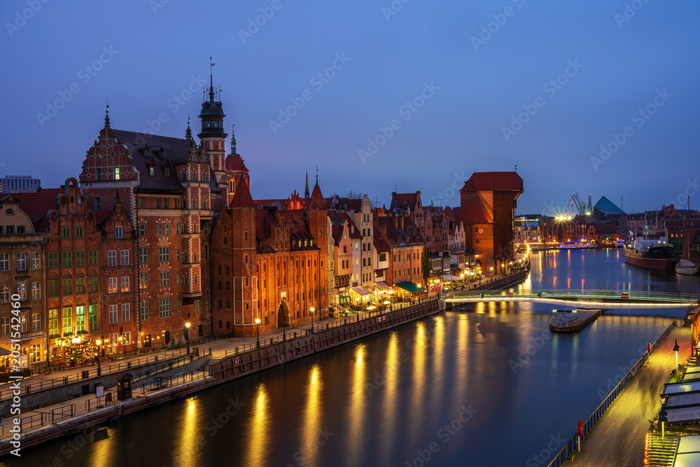 Obraz premium Panoramic view from Granary Island of the Old Town of Gdańsk, Poland.