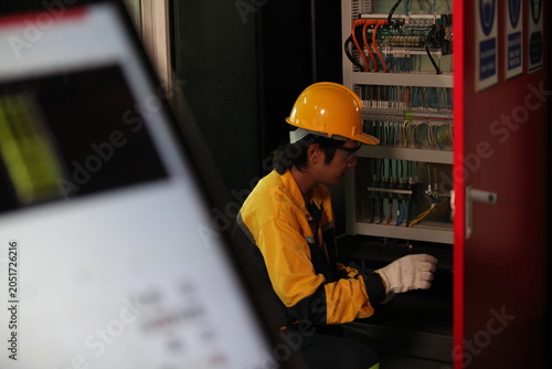 engineer team full skill quality for maintenance and training in industry factory worker , warehouse Workshop for factory operators,mechanical engineering team production.