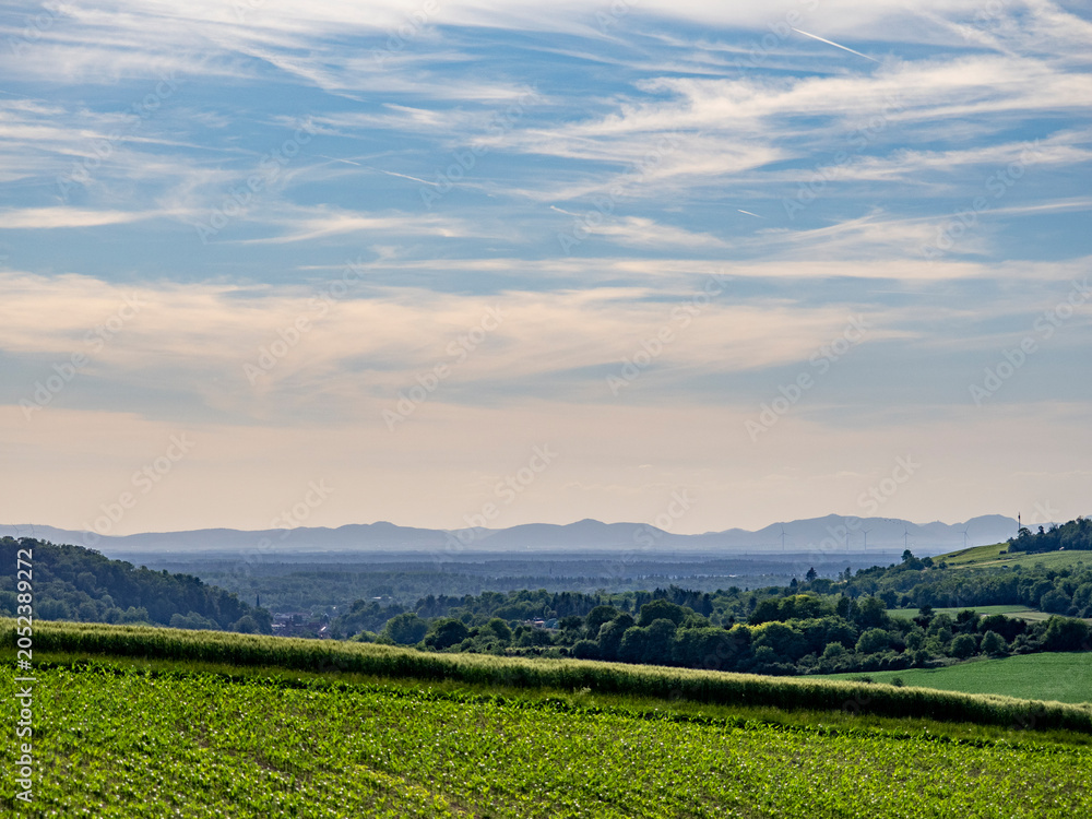 Obraz premium Blick in die Rheinebene bei Karlsruhe