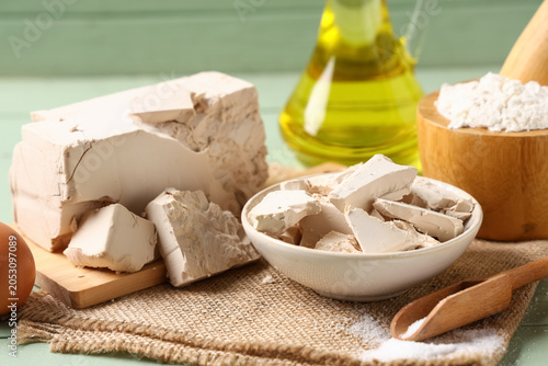 Fresh yeast blocks and crum...