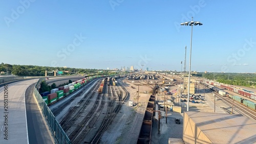 Quadro su tela A view of downtown Fort Worth from the train tracks in Texas, USA