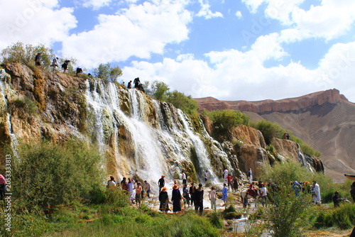 Canvas-taulu Band-e Amir National Park showcases Afghanistan’s breathtaking natural beauty with crystal-clear turquoise lakes, dramatic cliffs, and peaceful landscapes under a vibrant blue sky
