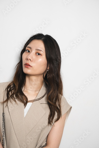 女性