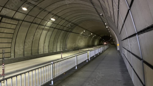 トンネル 交通 日本 歩道