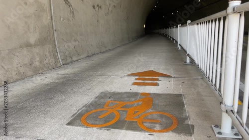 トンネル 交通 日本 歩道