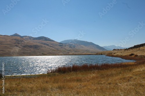 Tableau sur toile Summer view of Dailey Lake in Emigrant, Montana