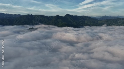 高千穂・国見ヶ丘に広がる雲海の絶景 空撮