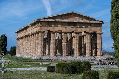 Valokuva Doric temple corner at Paestum showing columns and architrave