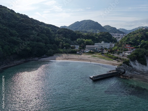 фотографія A Tiny secret beach Nabeta-hama at IZU.