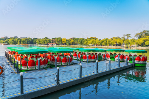 Photos The lakes, islands, and tourist attractions of Beihai Park in Beijing, China was
