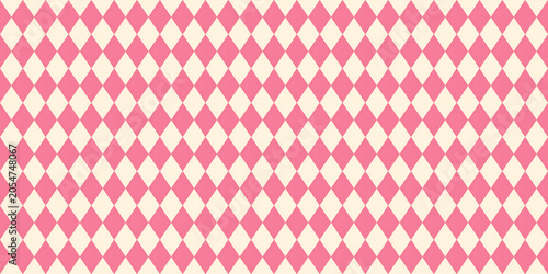 Seamless harlequin pattern with pink and cream diamond checks.