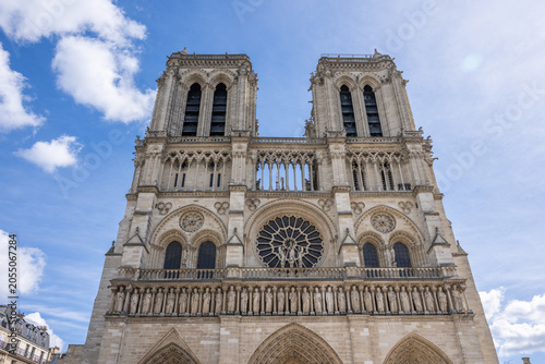 Notre Dame Cathedral is a Catholic cathedral, the seat of the Archdiocese of Paris, the capital of France.