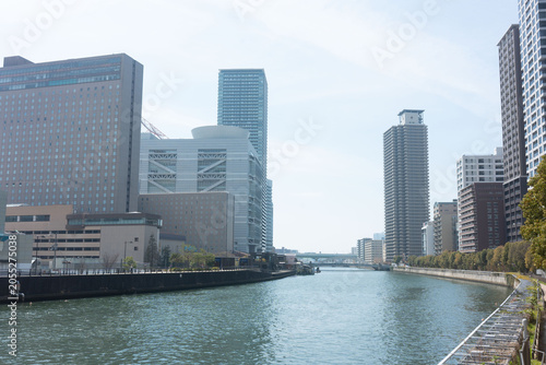 リーガロイヤルホテルや国際会議場を望む、大阪・中之島西部のパノラマ景観