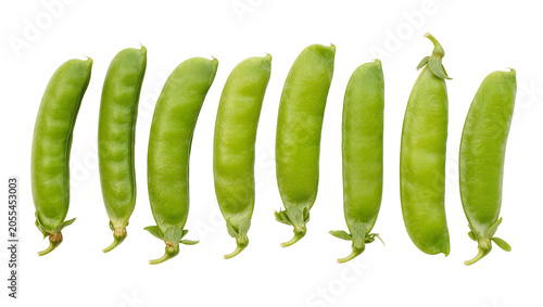 Foto Isolated fresh green sugar snap pea pods in a neat horizontal row, healthy nutri