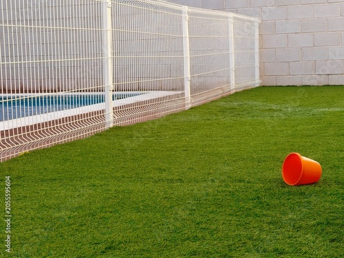 Obraz na plátně Peligro ahogo piscina niños y bebes