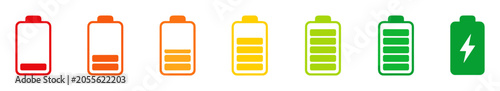 Foto Battery charge level icons from empty to full with energy symbol in green on tra