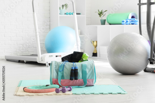 Home gym fitness equipment ...