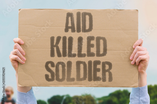 Canvas Print "Aid killed soldier" Relief money enabled combat death