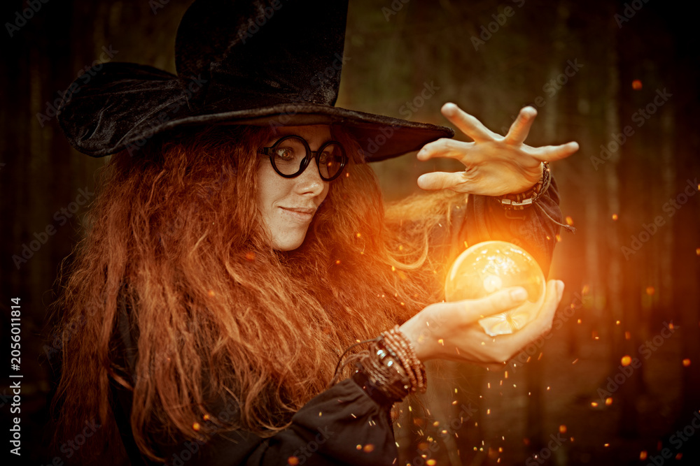 Naklejka premium Crystal Magic Oracle