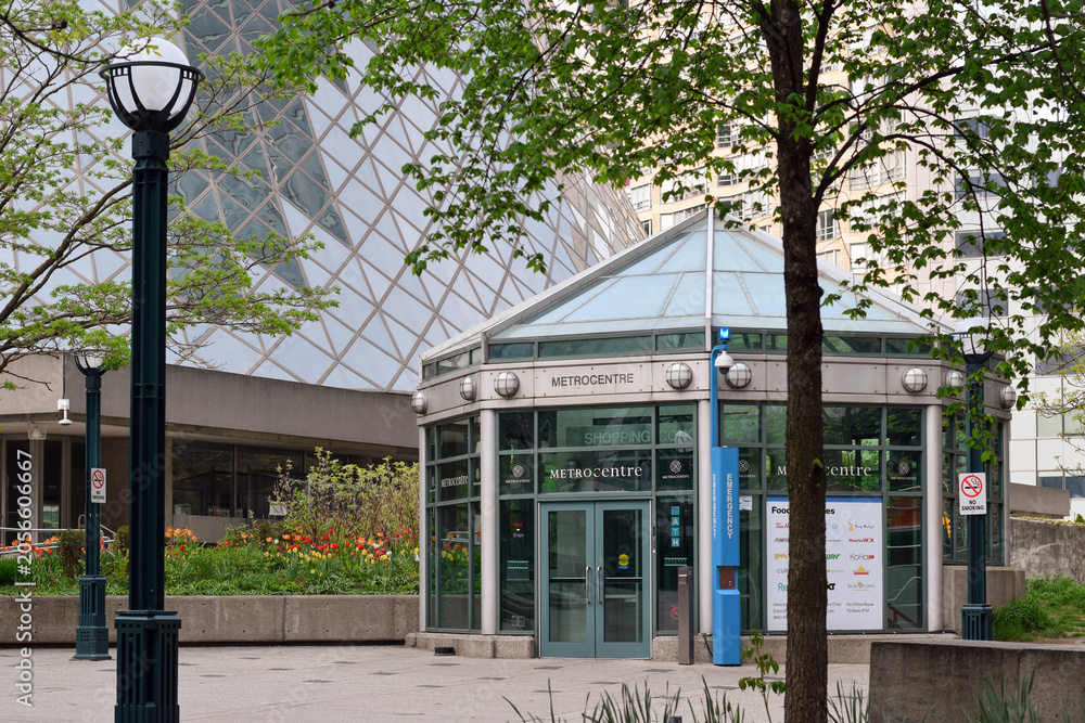 Naklejka premium Street level pedestrian entrance kiosk to MetroCentre on Wellington Street in downtown Toronto, providing access to the underground concourse and office complex