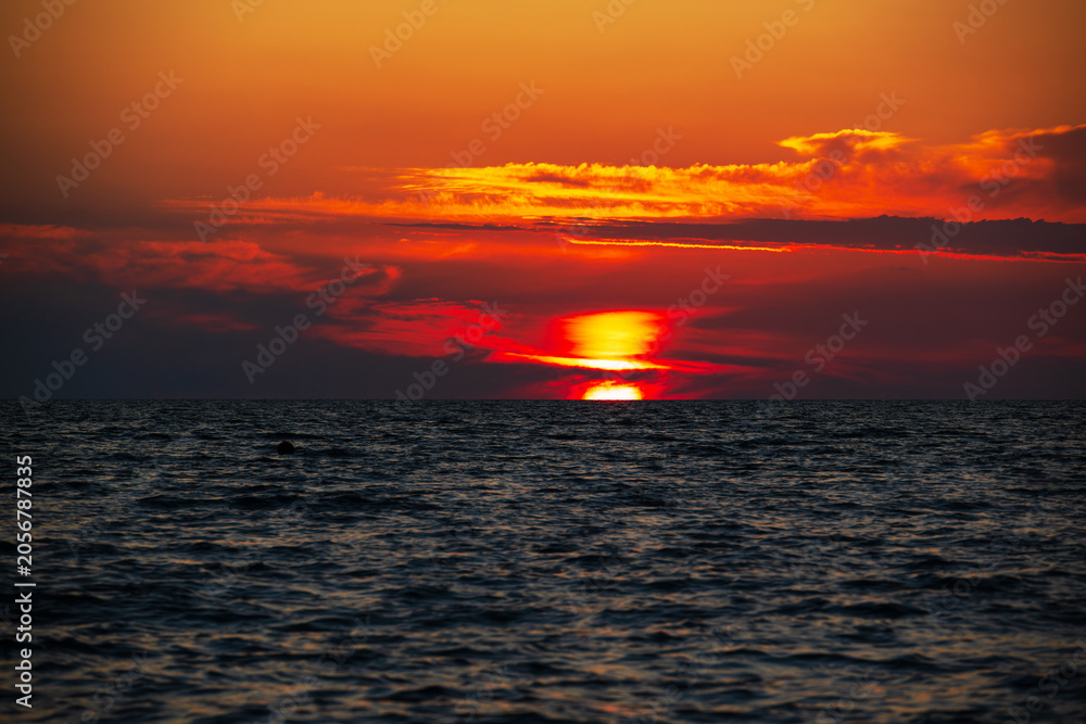 Fototapeta premium sunset over the sea