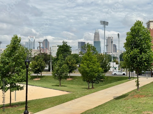 Картината върху платно View of uptown Charlotte skyline from the historical Independence Park