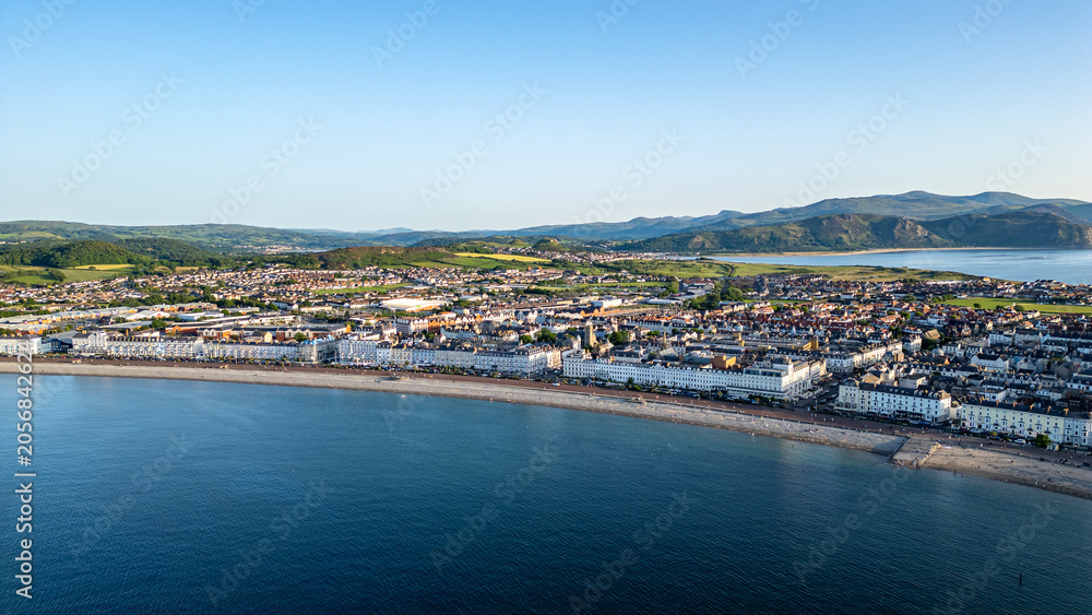 Fototapeta premium Coastal Town with Promenade in Llandudno, North Wales, UK.