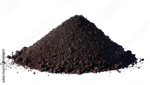 Foto Isolated pile of dark, rich, and crumbly earth, perfect for gardening or natural textures
