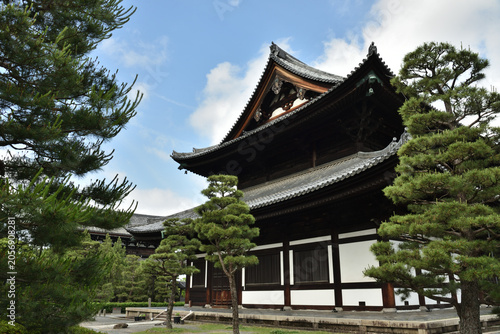 Fotografía 東福寺　側面からの本堂(法堂)