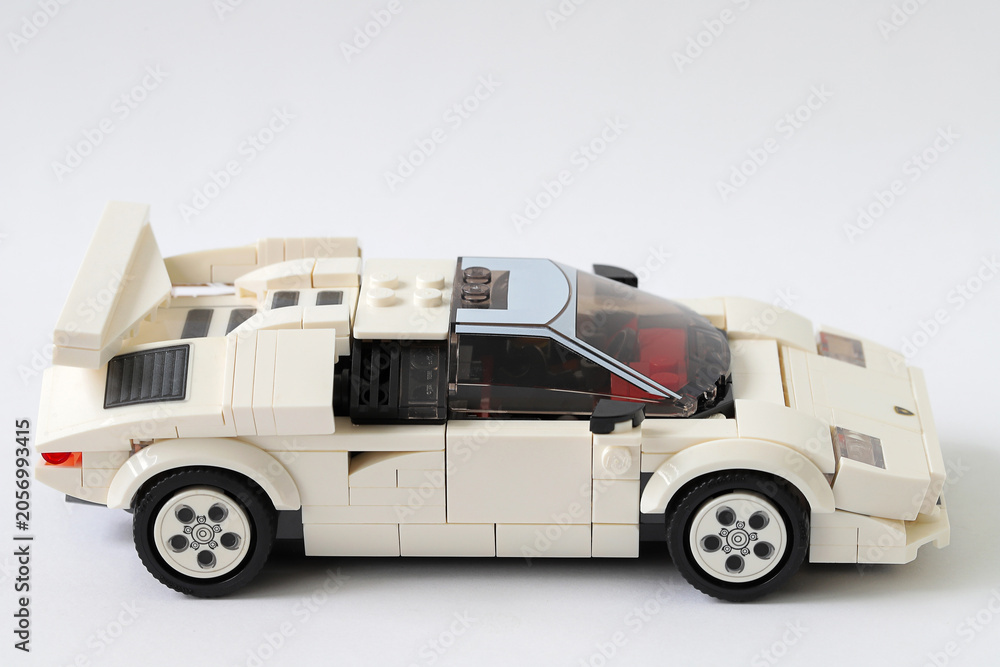 Naklejka premium Lego car Lamborghini Countach