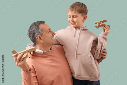 Elderly man and his little ...